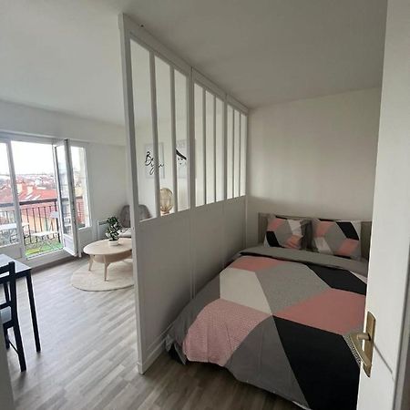 Lumineux Studio Avec Balcon / Cosy Flat With Balcony Apartment Villejuif Bagian luar foto