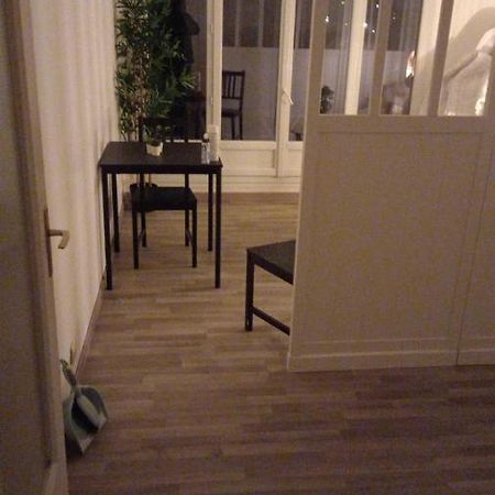 Lumineux Studio Avec Balcon / Cosy Flat With Balcony Apartment Villejuif Bagian luar foto