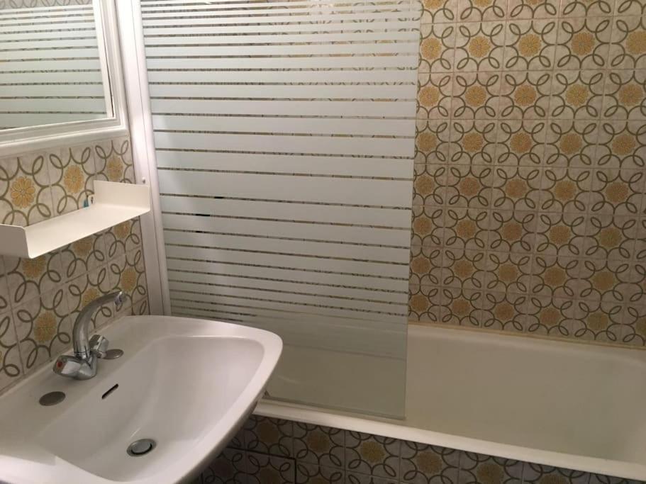 Lumineux Studio Avec Balcon / Cosy Flat With Balcony Apartment Villejuif Bagian luar foto