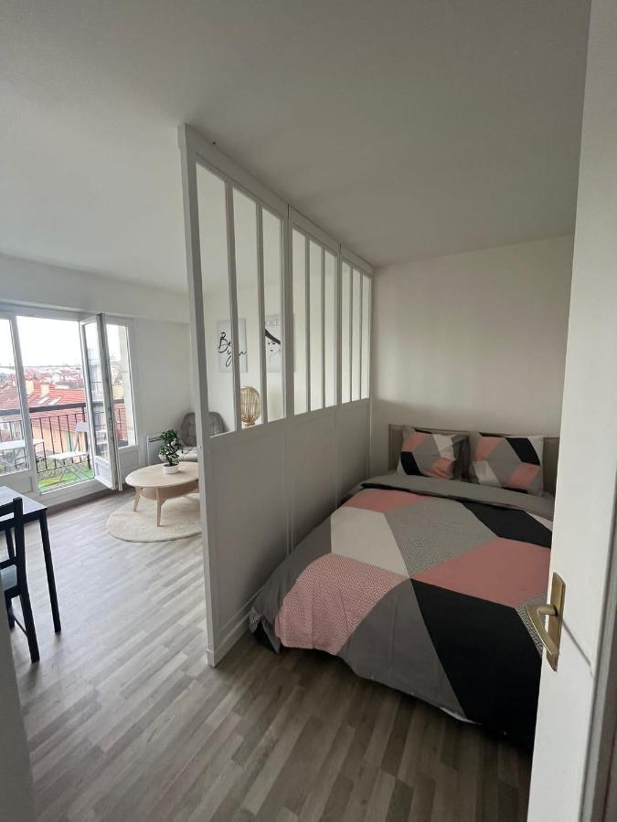 Lumineux Studio Avec Balcon / Cosy Flat With Balcony Apartment Villejuif Bagian luar foto