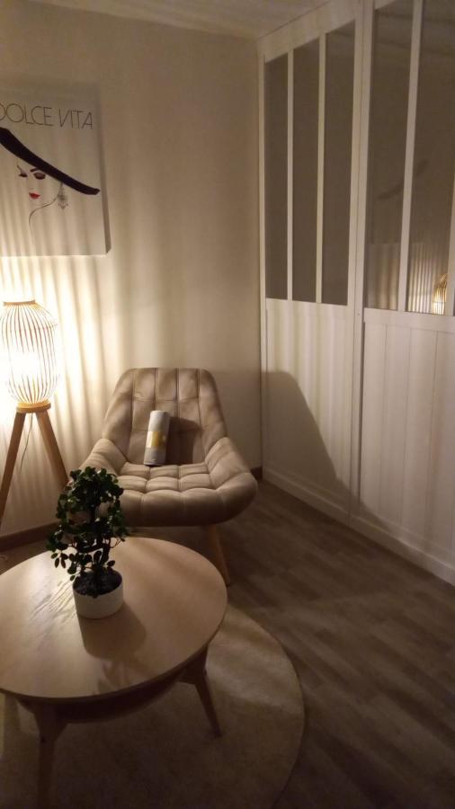 Lumineux Studio Avec Balcon / Cosy Flat With Balcony Apartment Villejuif Bagian luar foto